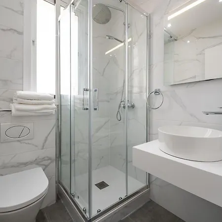Marina Hotel 3*
